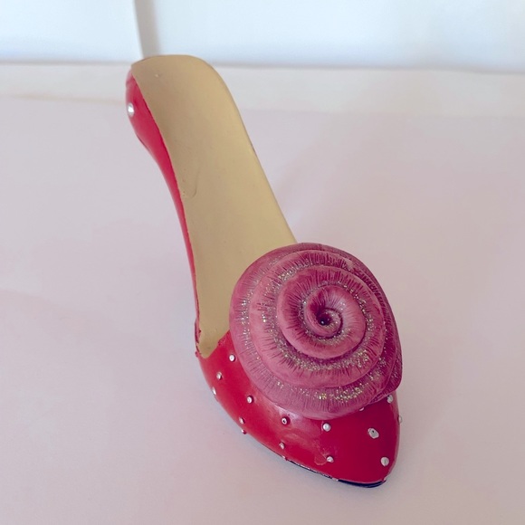 Porcelain High heel cell phone/glasses holder. Adorable/New - Picture 11 of 11